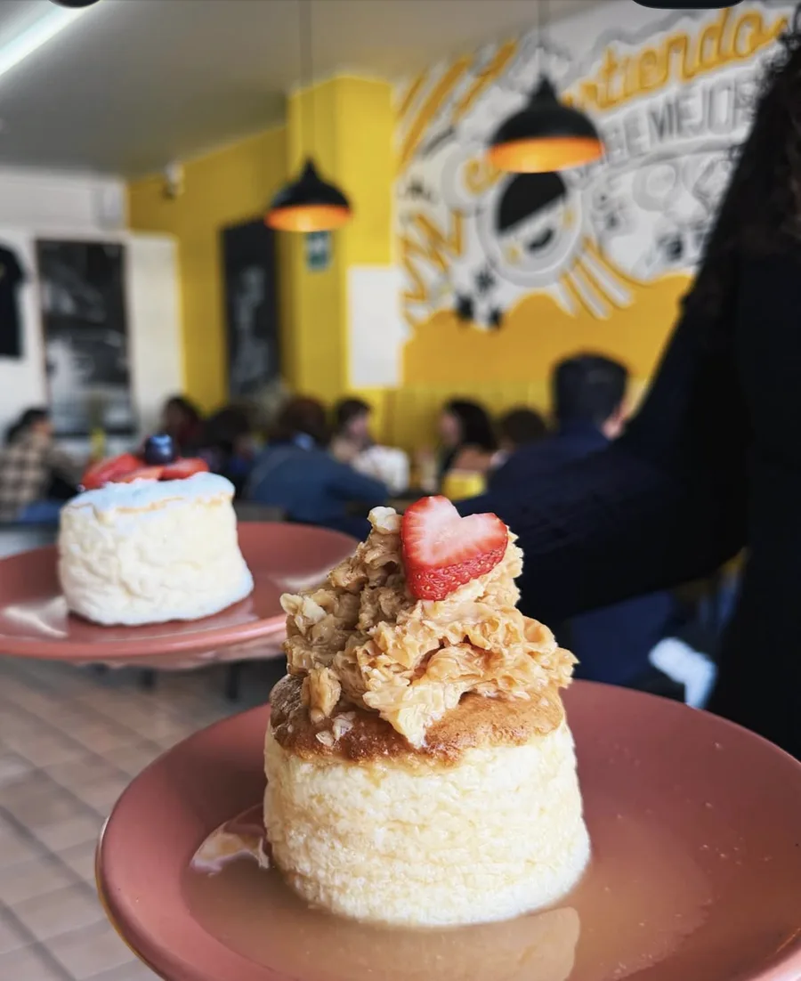 Cheesecake japonés en el local de Zamgüis
